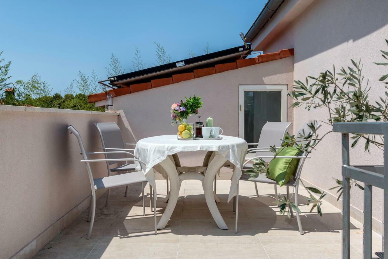 Sunsplash Apartments Pula Exterior foto